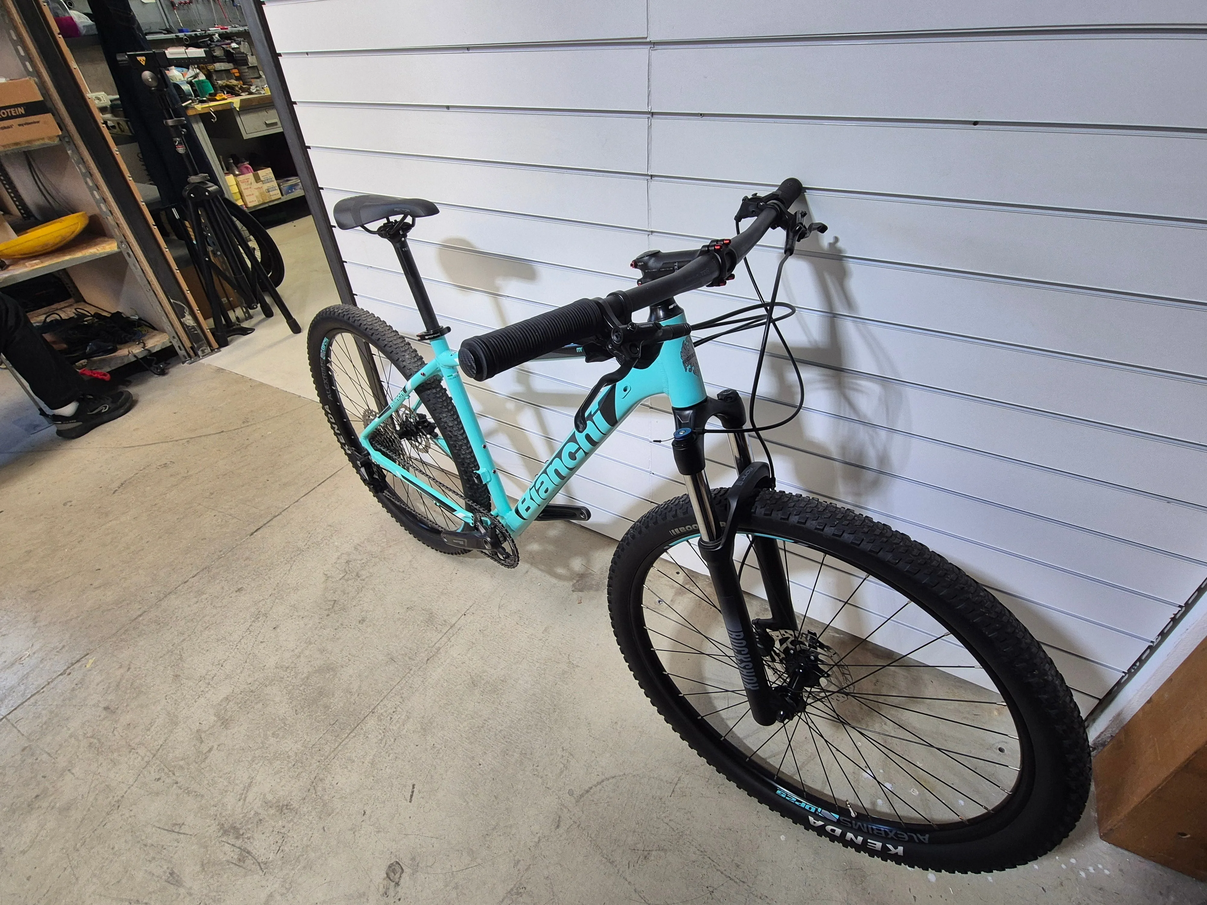 Bianchi Magma 9.0 2024 - Shimano Deore 1x11sp - Velomann
