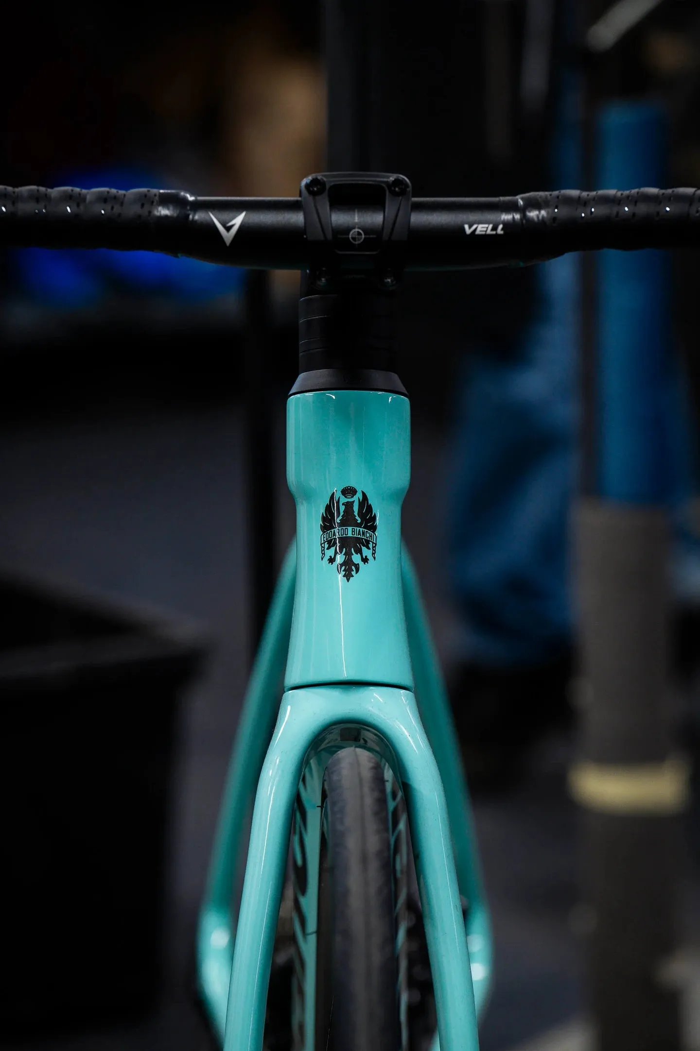 Bianchi Specialissima COMP 2025 - Shimano 105 Di2 12sp - Velomann Palladium, 33mm profile