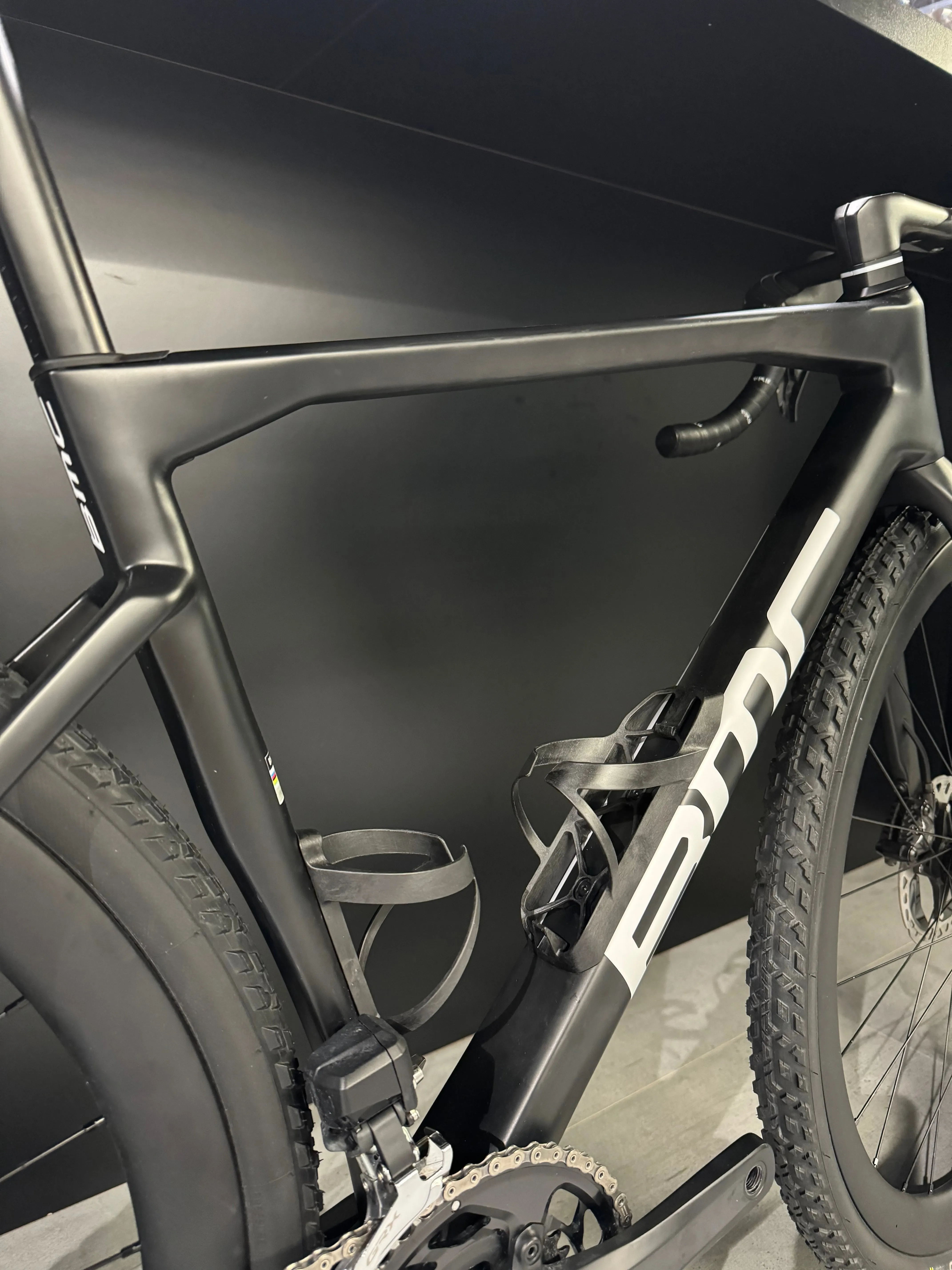 BMC Kaius 01 2024 - Shimano GRX Di2 12sp - CRD 400 Carbon
