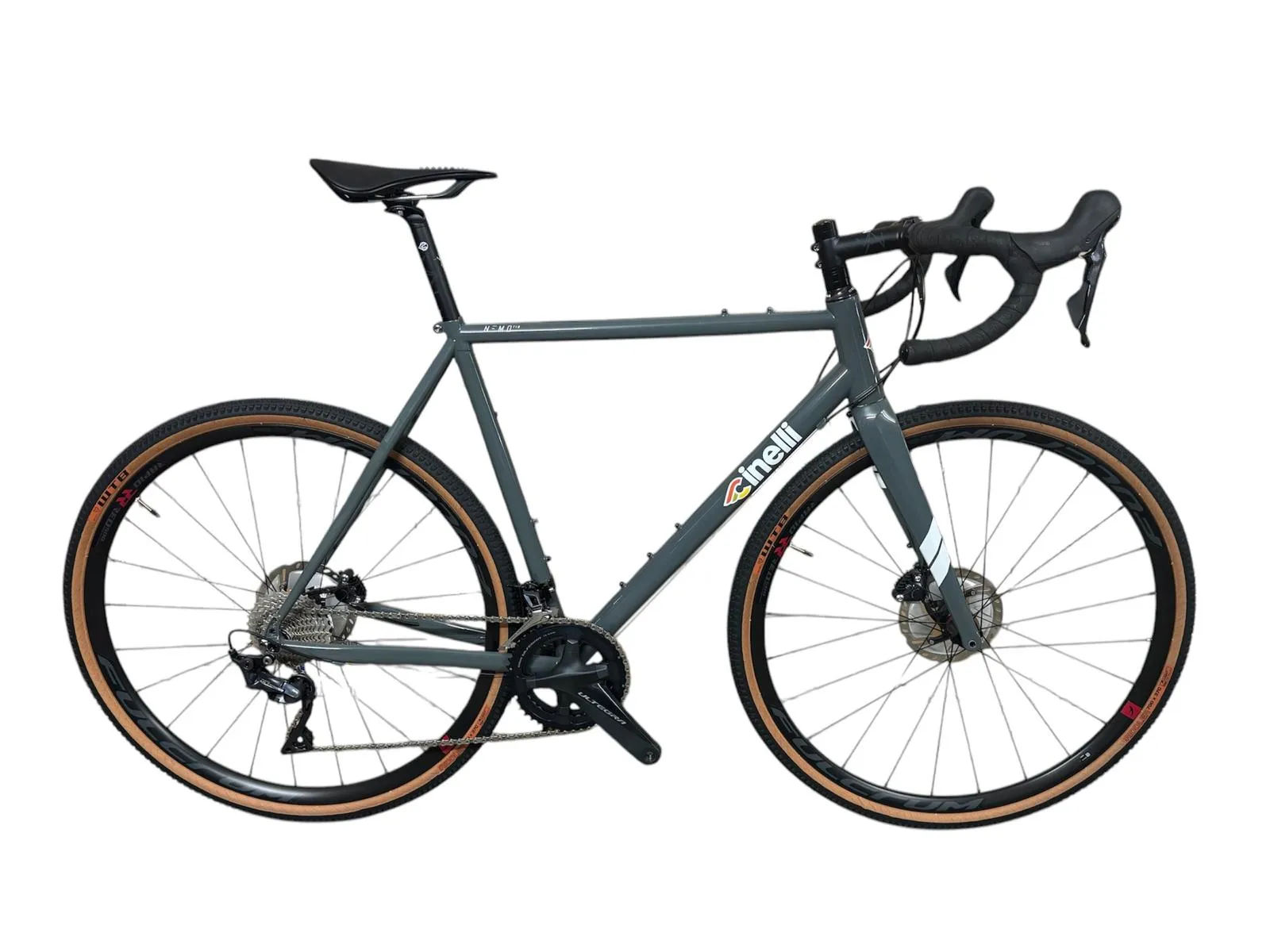 Cinelli Nemo 2024 - Shimano Ultegra R8020 Disc 2x11sp - Fulcrum Rapid Red 500 DB