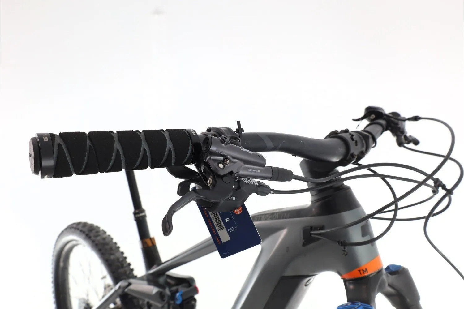 Cube Stereo Hybrid TM 2022