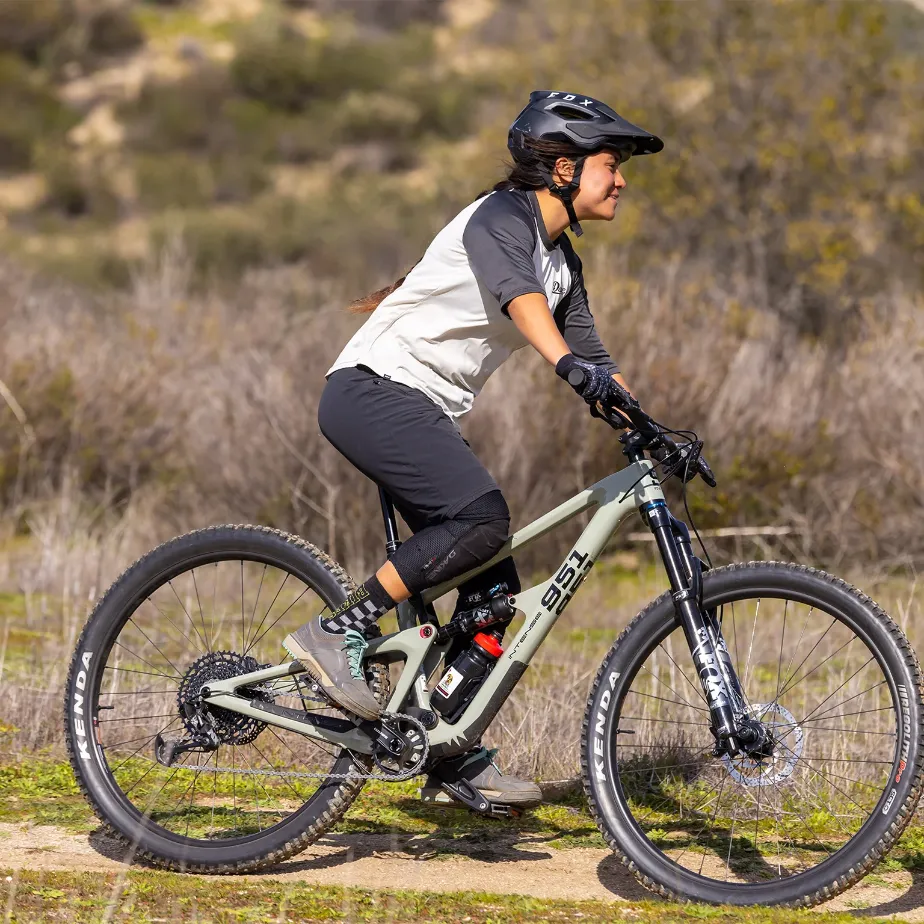 Ex-Demo Intense 951 Series Trail Carbon Bike (UDH)