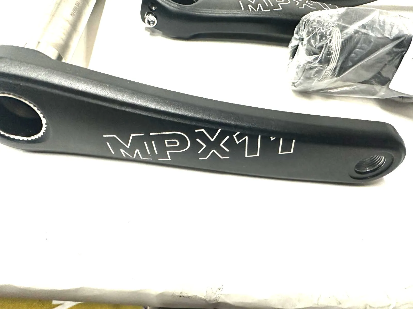 FAT Bike 16" Frame 26" 197mm Thru Axle Disc   Cranks   BB   Handlebar   Stem