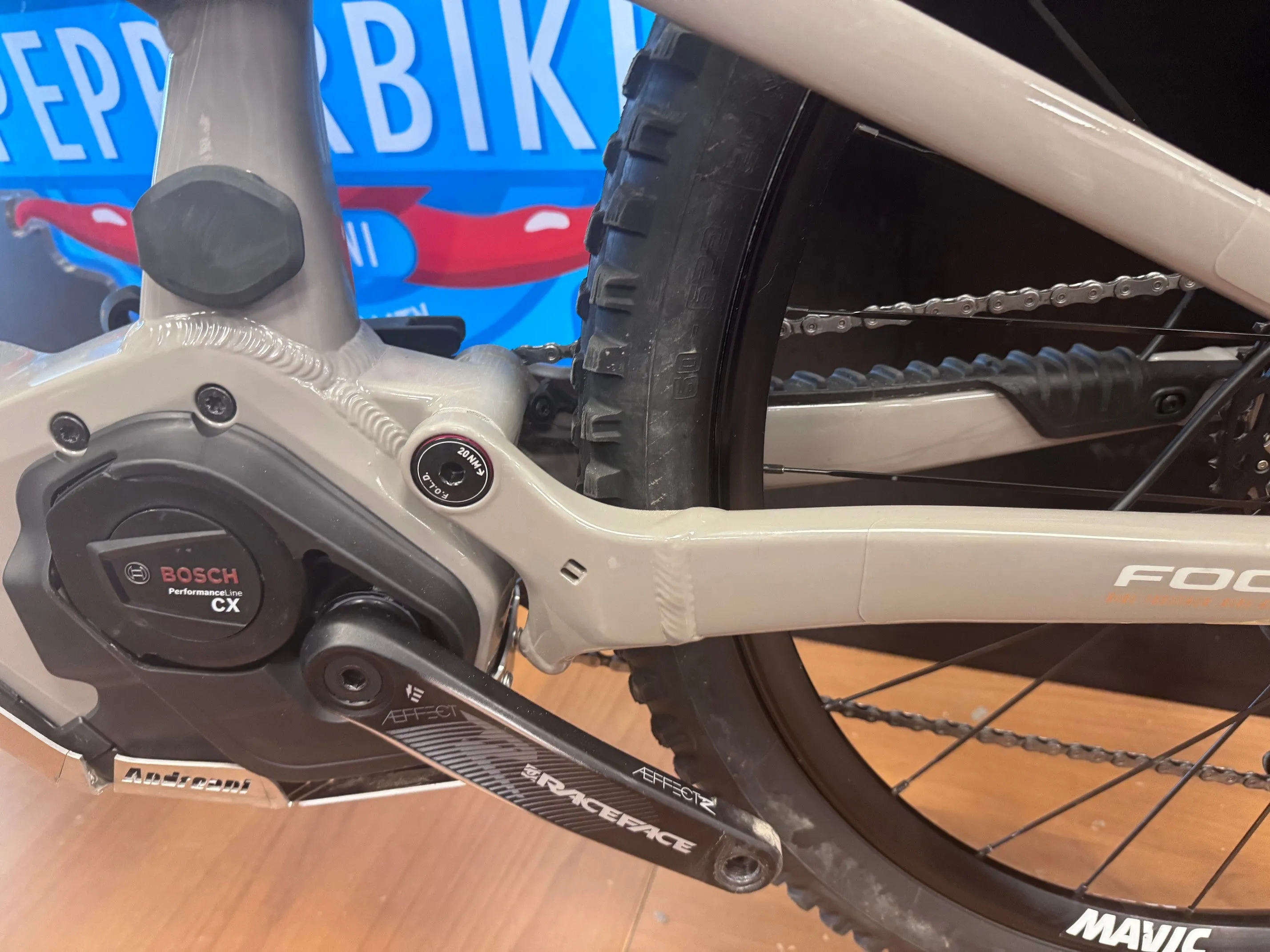Focus Sam2 6.9 2025 - Shimano XT 1x12sp - Mavic e-Deemax 30