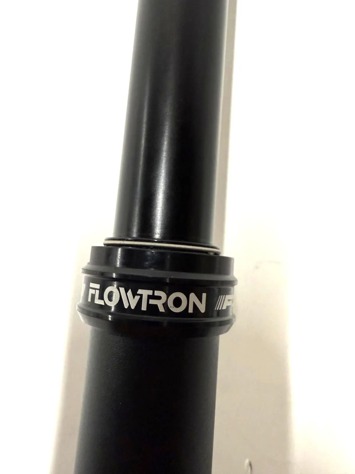 FSA FLOWTRON MTB DROPPER SEATPOST 30.9mm 175mm Travel Flat Bar Remote New in Box