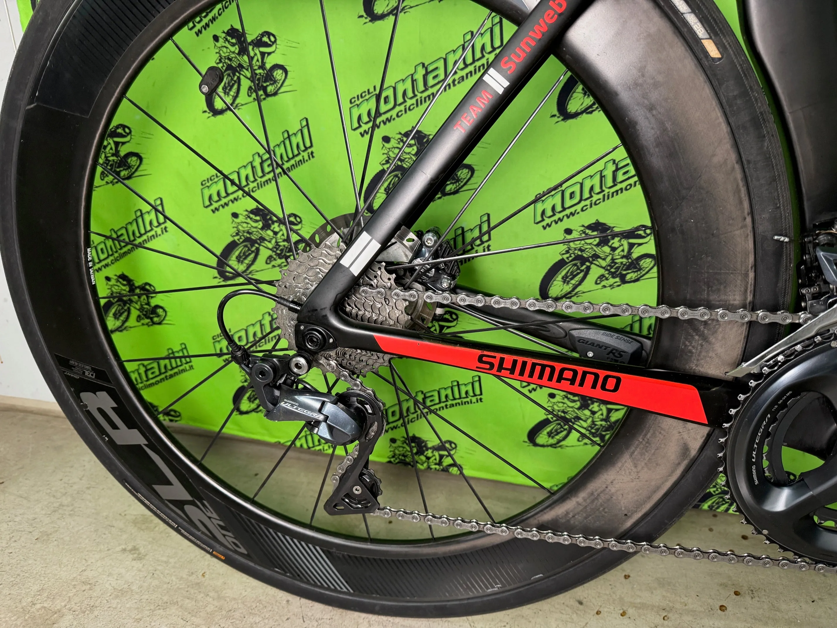 Giant Propel Advanced Pro Disc 2019 - Shimano Ultegra 2x11sp - Giant SLR-1 Aero 42/65mm