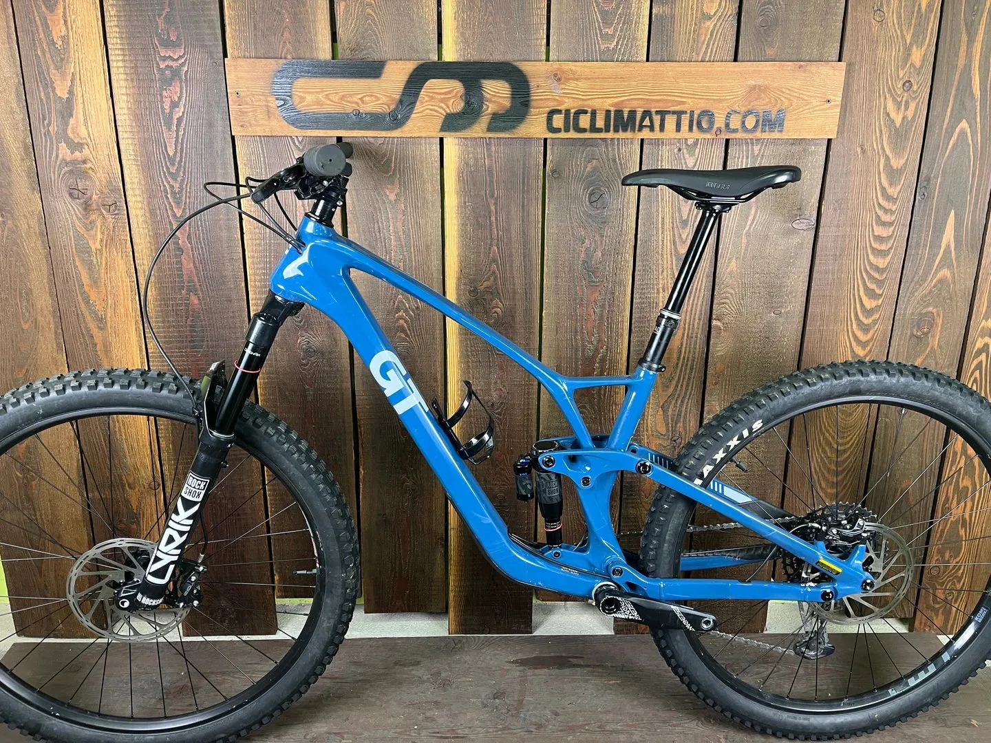 GT Bicycles Sensor Carbon Pro 2024 - Sram GX Eagle 1x12sp - WTB KOM Trail i30