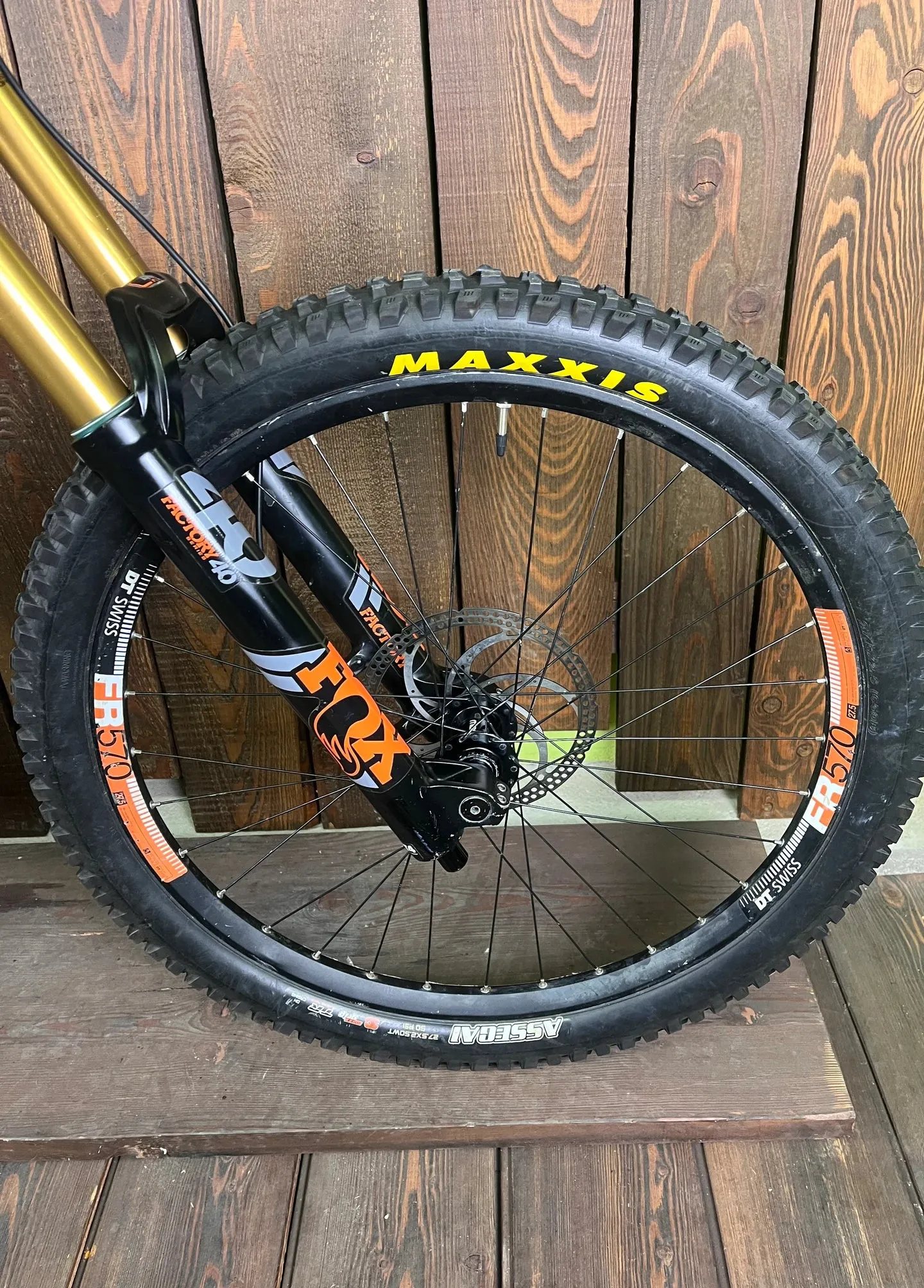 Mondraker Summum 2016 - Sram X0 - DT Swiss FR570