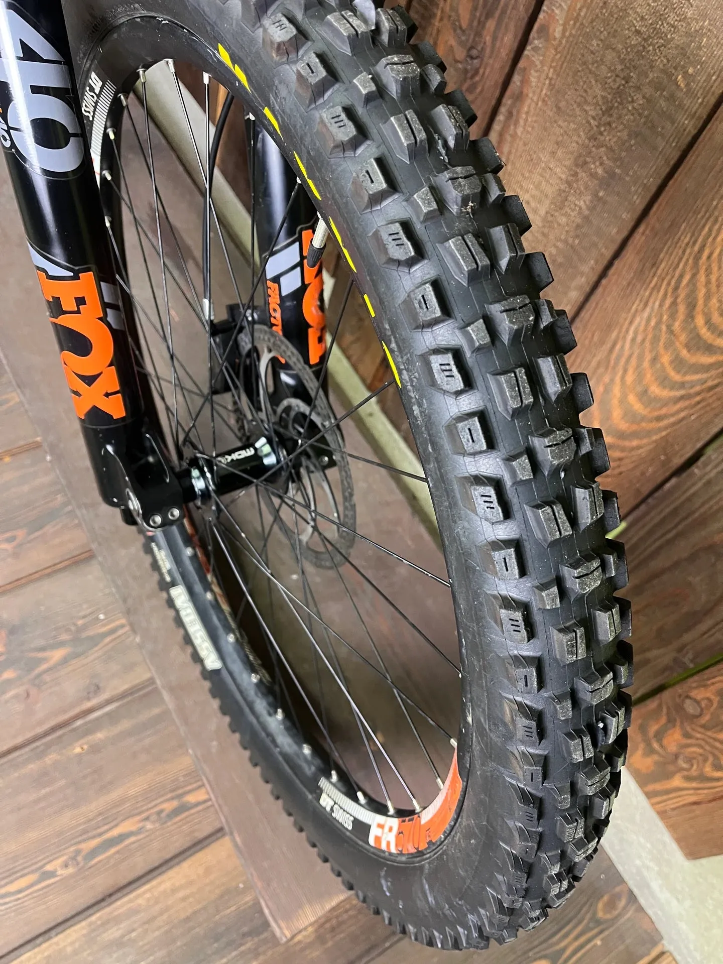 Mondraker Summum 2016 - Sram X0 - DT Swiss FR570