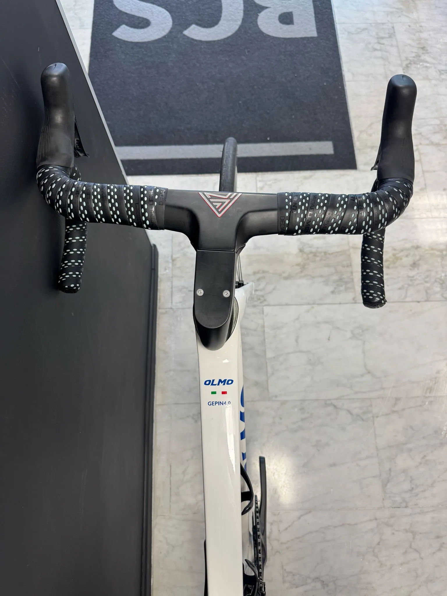 Olmo Gepin 4.0 2024 - Shimano Ultegra Di2 2x12sp - Fulcrum WInd 40