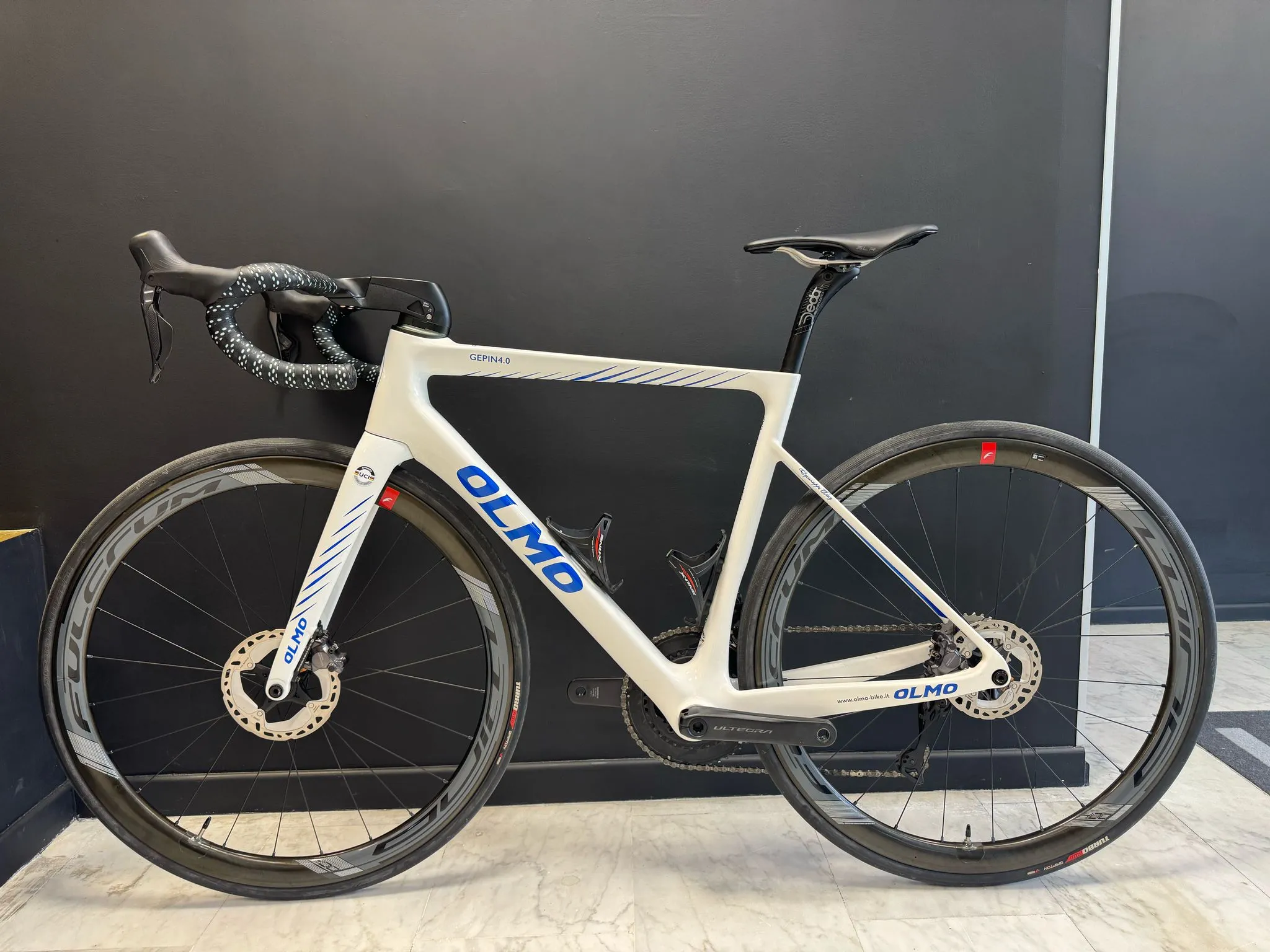 Olmo Gepin 4.0 2024 - Shimano Ultegra Di2 2x12sp - Fulcrum WInd 40