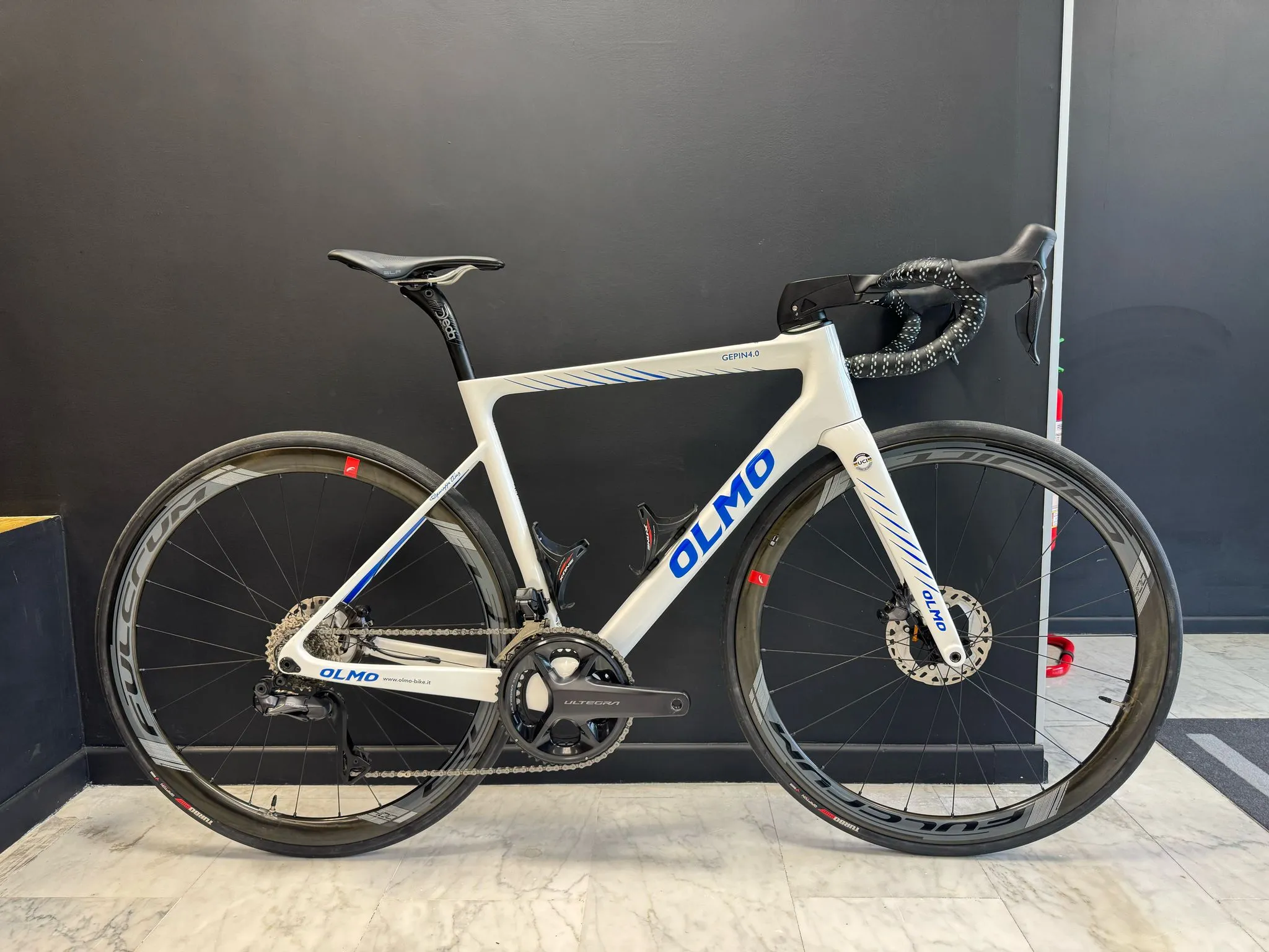 Olmo Gepin 4.0 2024 - Shimano Ultegra Di2 2x12sp - Fulcrum WInd 40