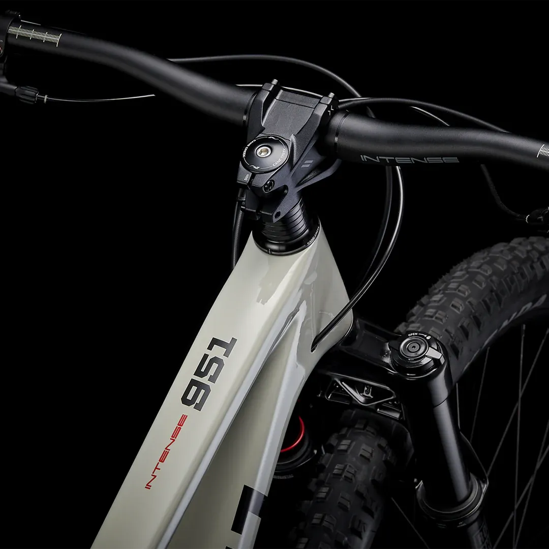 Open Box Intense 951 Series XC Carbon Bike