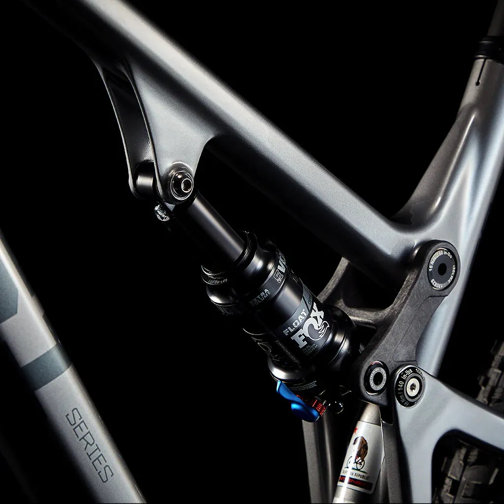 Open Box Intense 951 Series XC Carbon Bike