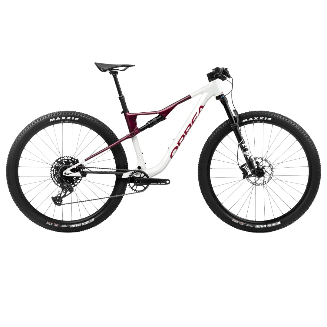 Orbea OIZ H10  2024 - Shimano XT M8100 - Race Face AR 30c Tubeless Ready