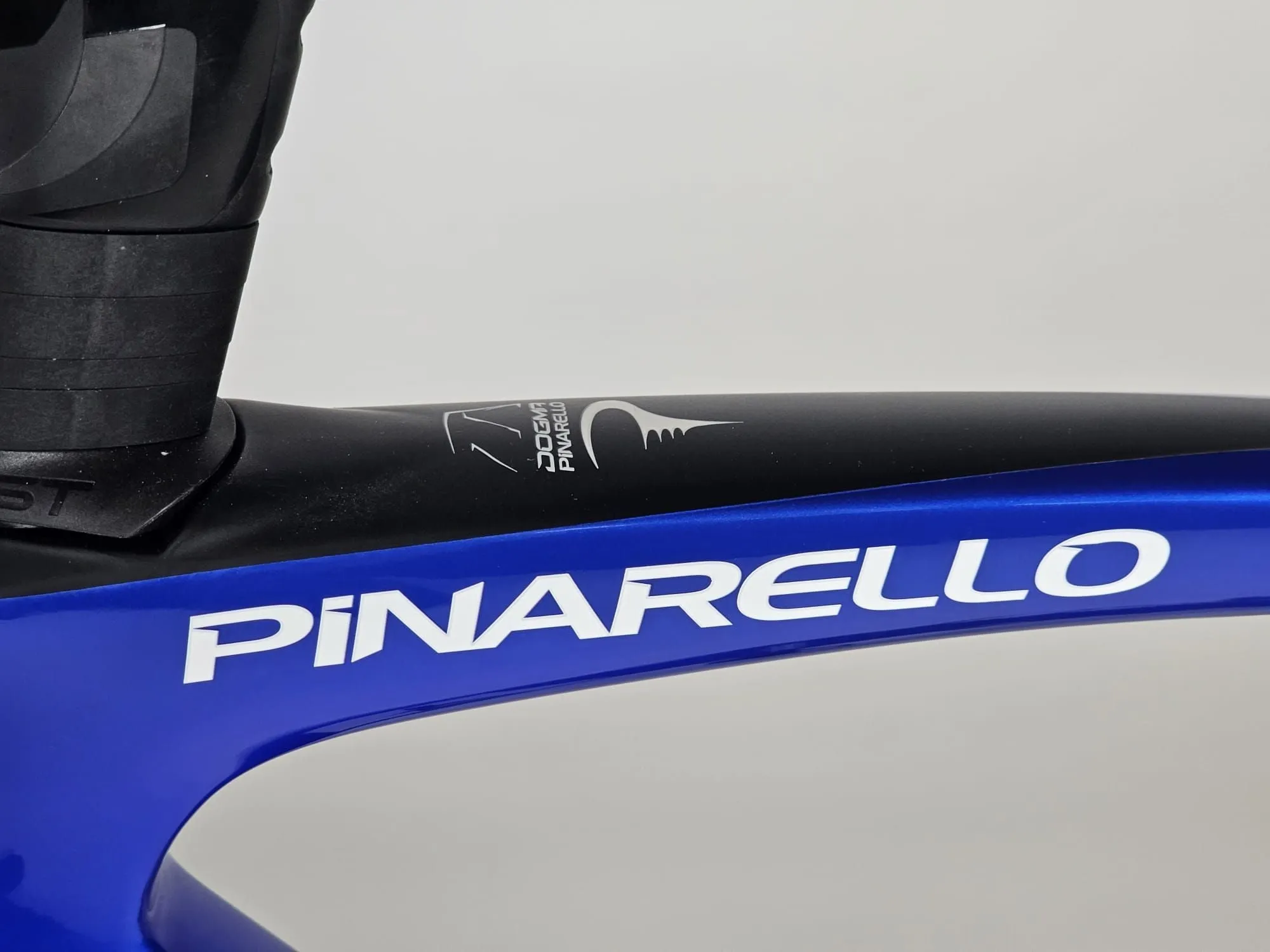 Pinarello Dogma F 2024 - Sram Red eTap AXS 2x12sp  - Princeton Wake 6560