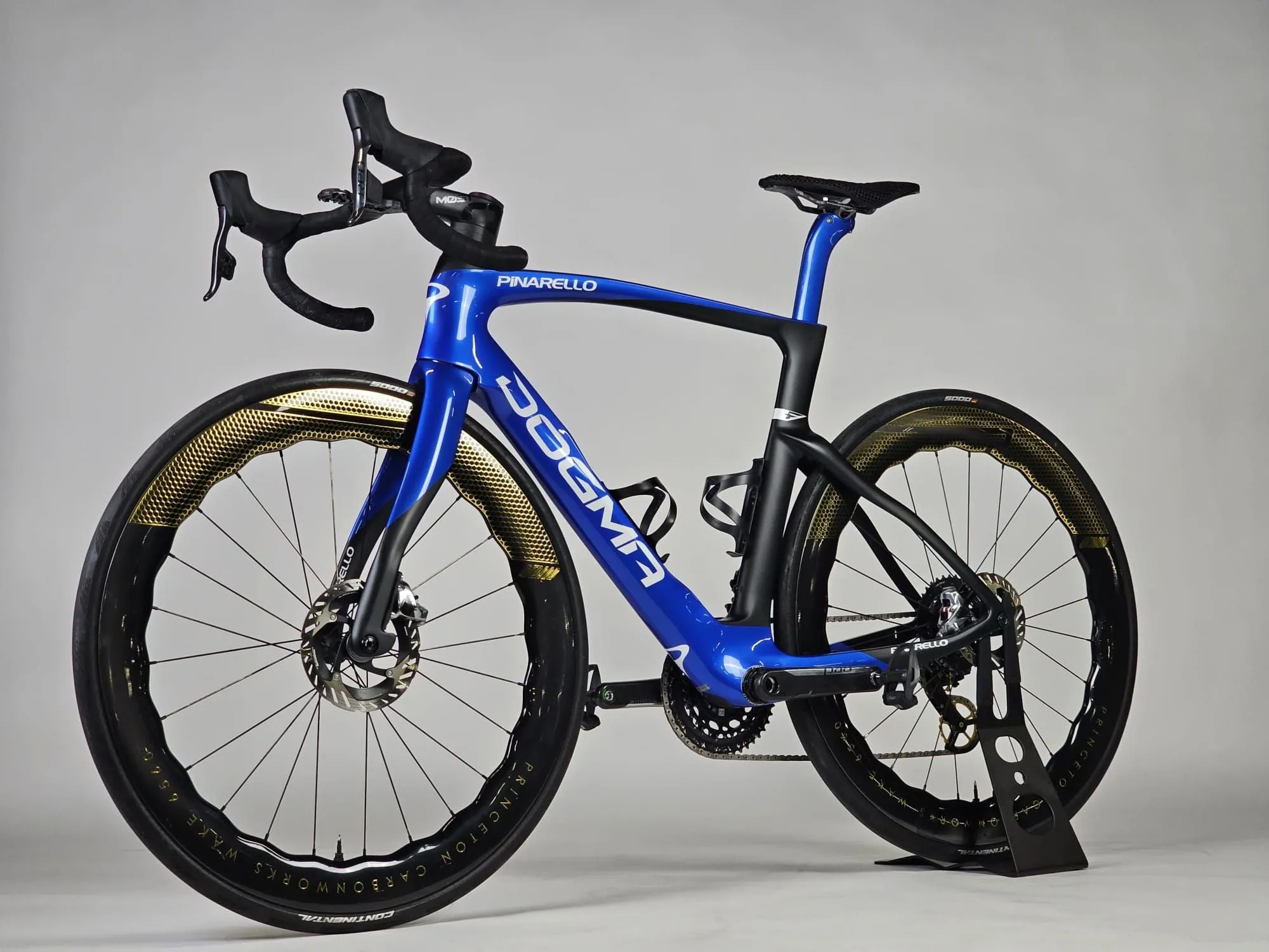 Pinarello Dogma F 2024 - Sram Red eTap AXS 2x12sp  - Princeton Wake 6560