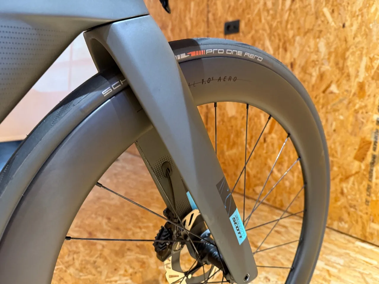 Scott Foil RC Pro 2025 - Shimano Dura-Ace Di2 2x12sp - Syncros Capital 1.0S