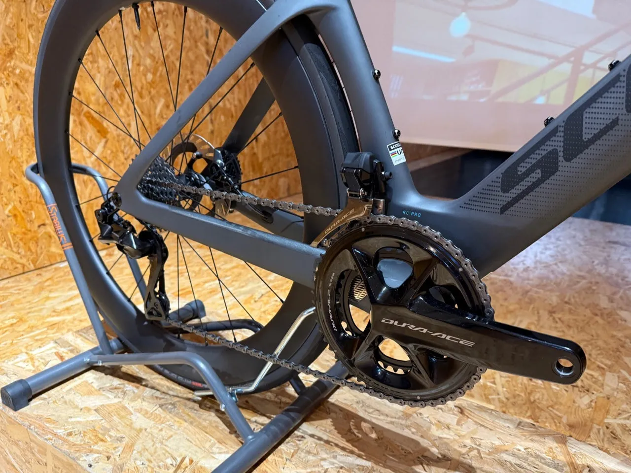 Scott Foil RC Pro 2025 - Shimano Dura-Ace Di2 2x12sp - Syncros Capital 1.0S