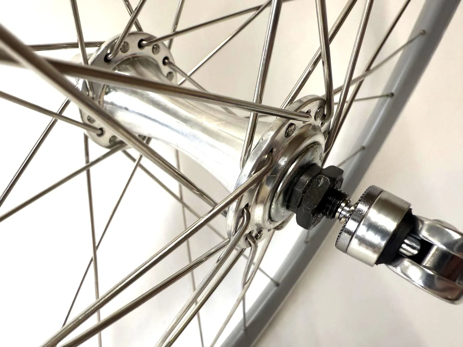 Single Speed Grey QR Alloy Front Wheel 700c 32 Spoke Quick Release