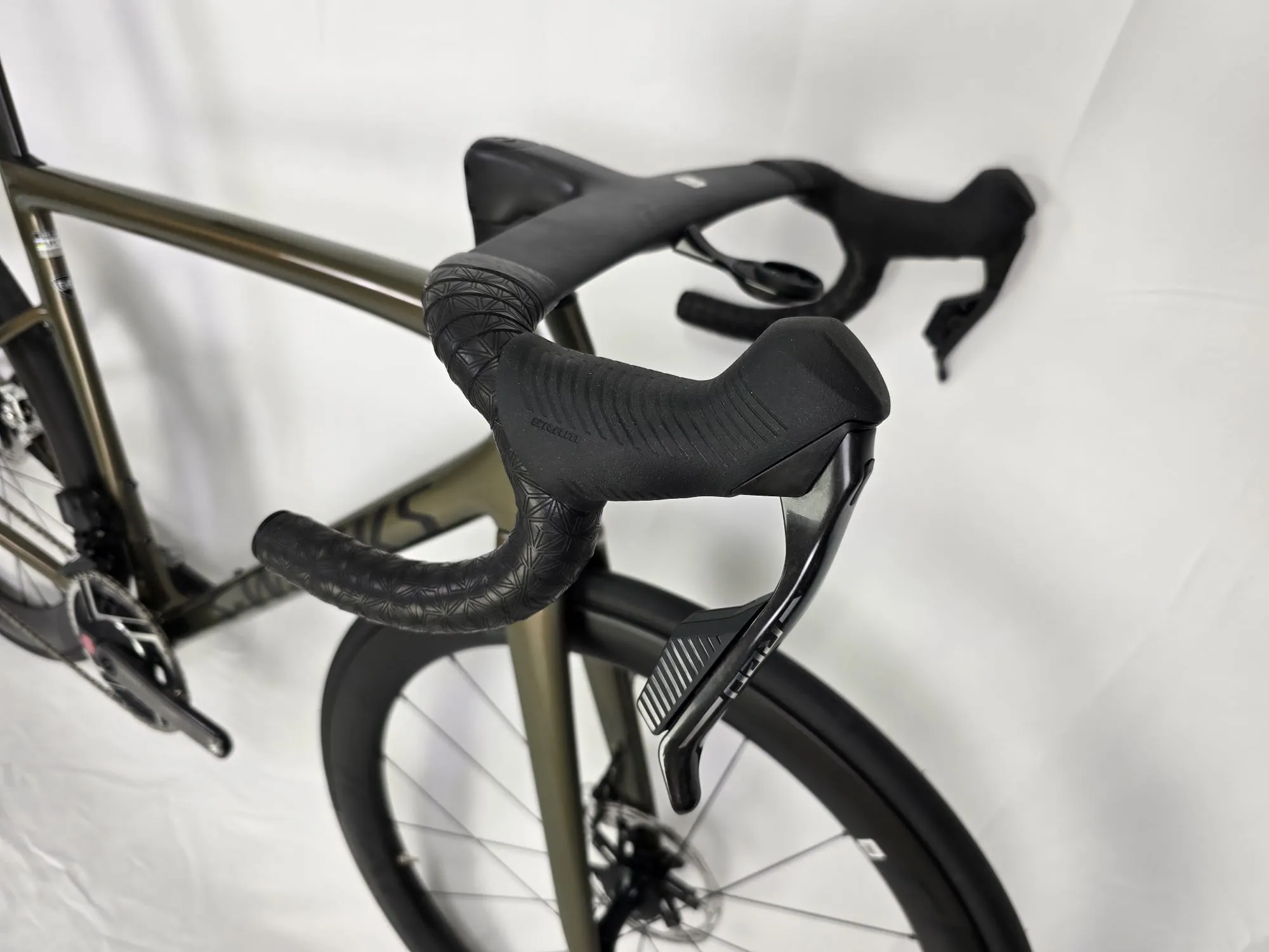 Specialized S-Works Tarmac SL8 2025 - Sram Red AXS 2x12sp - Roval Rapide CLX II
