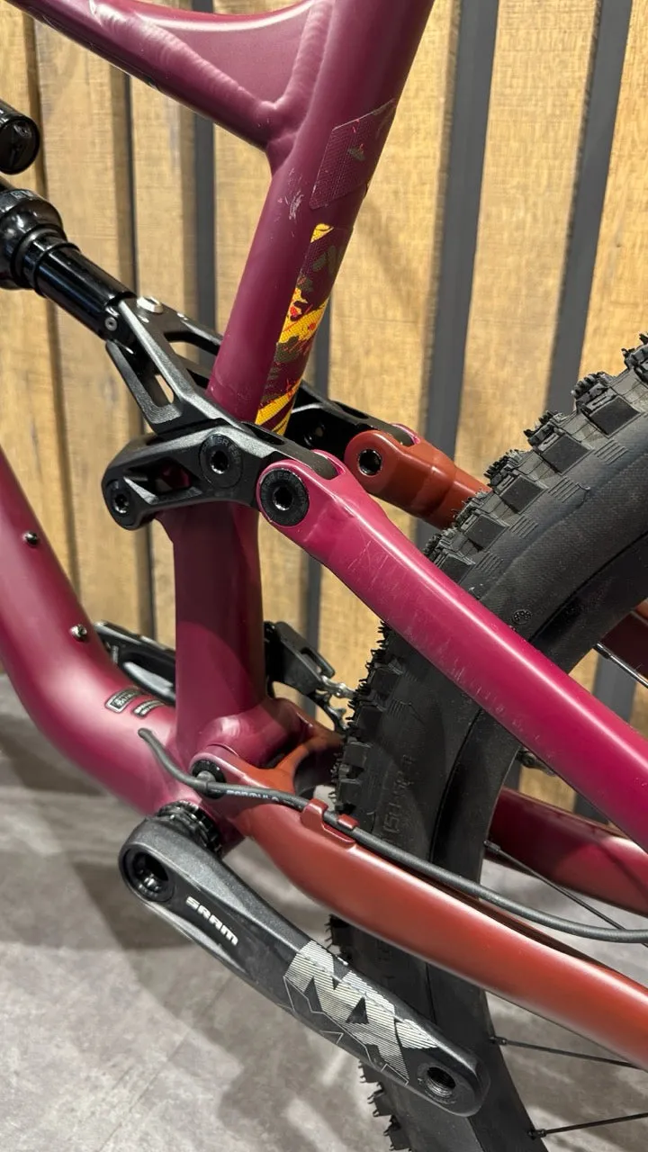 Specialized Status 140 - Sram NX Eagle 1x12sp - Roval Traverse 650b
