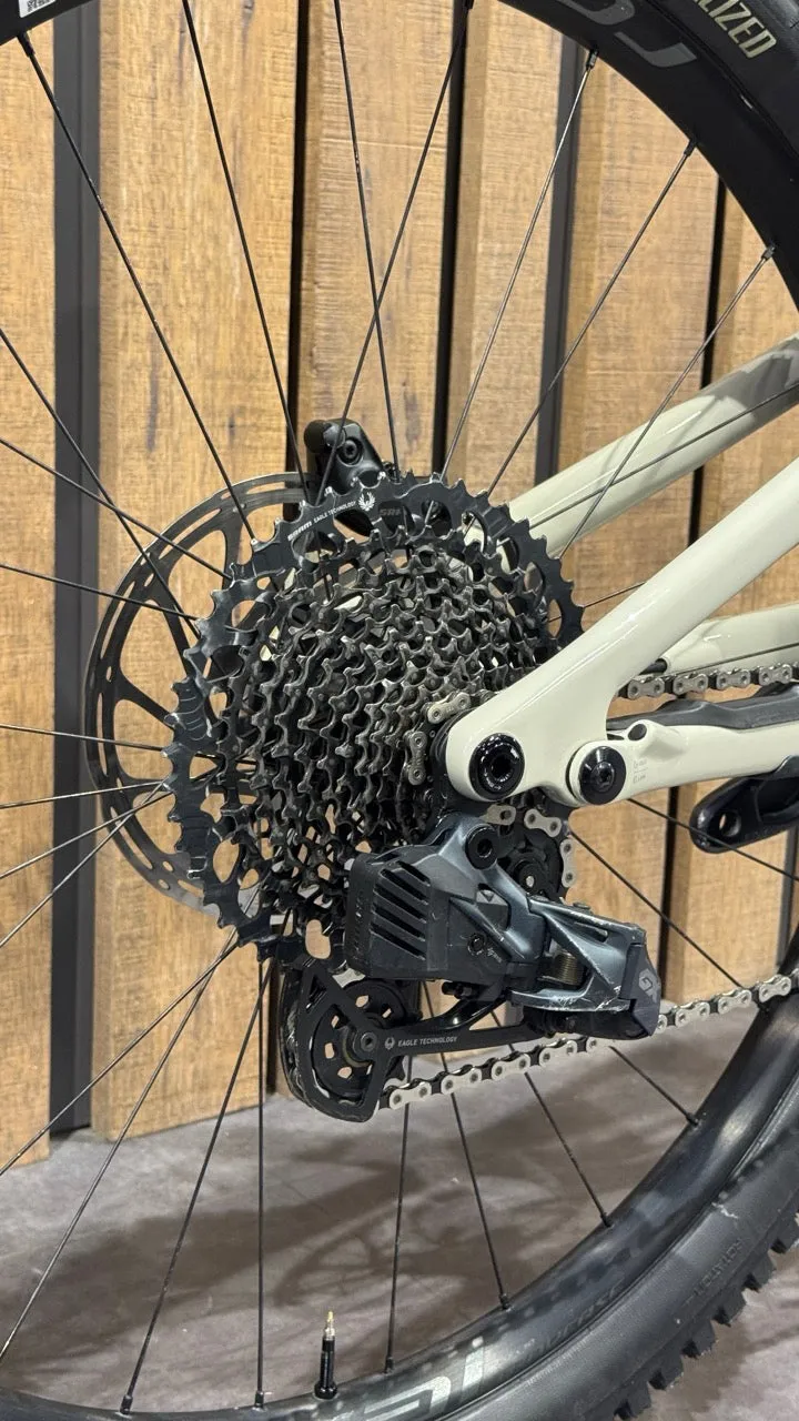 Specialized Stumpjumper EVO Expert - Sram GX Eagle AXS 1x12sp - Roval Traverse 29