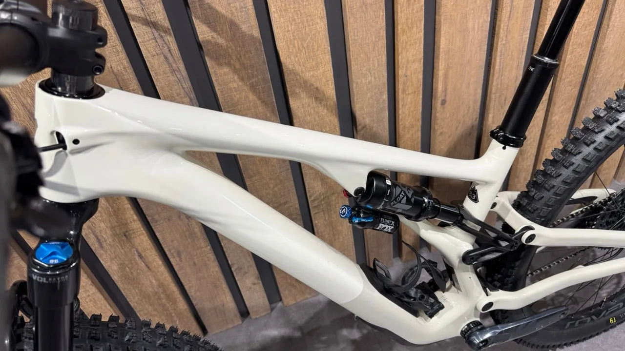 Specialized Stumpjumper EVO Expert - Sram GX Eagle AXS 1x12sp - Roval Traverse 29