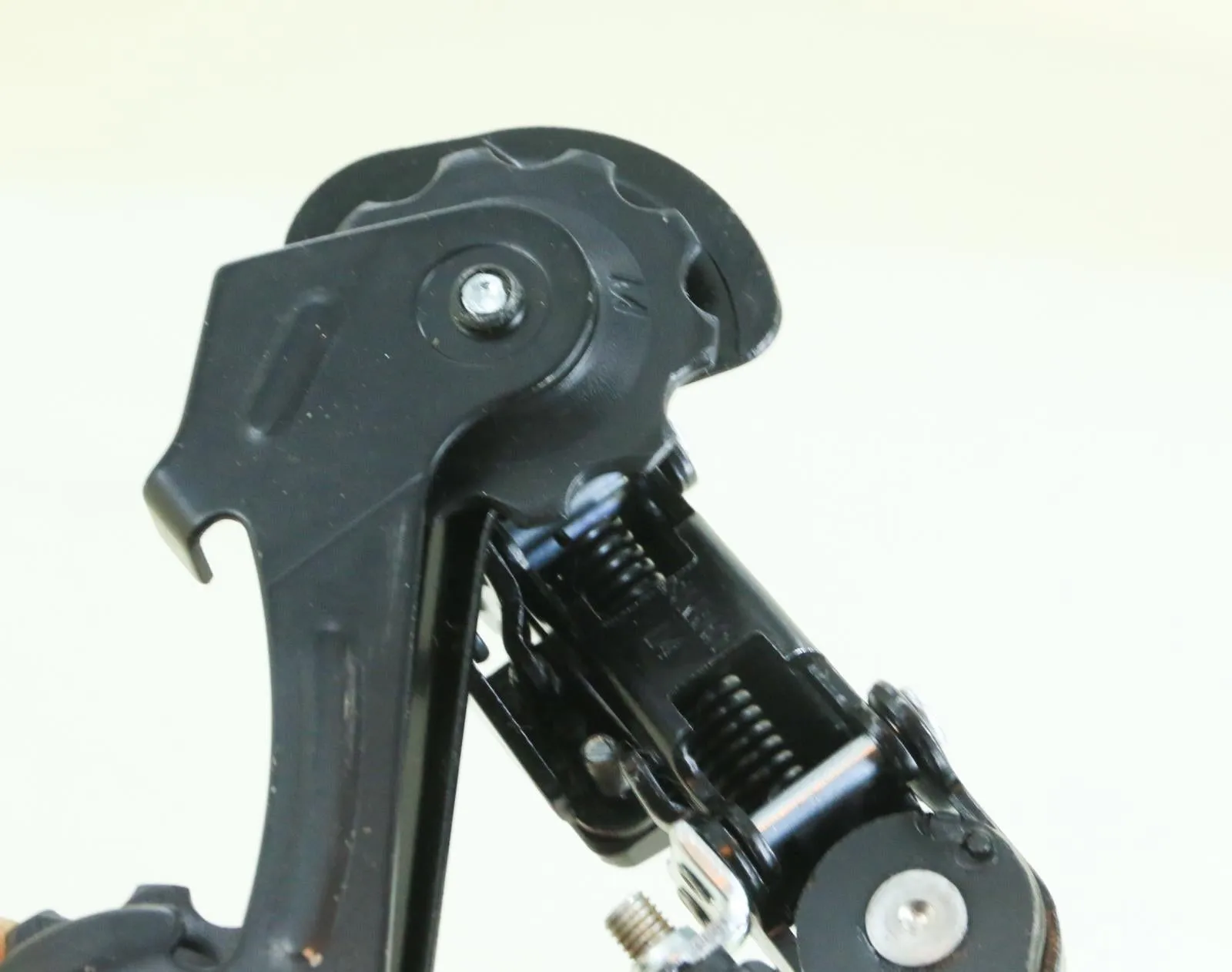 SUNRACE M2T 6/7/8  Axle Mount MTB / Hybrid Bike Rear Derailleur NEW