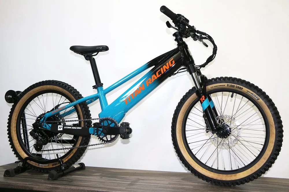 TITAN RACING Charge Jr. 20" (2023)