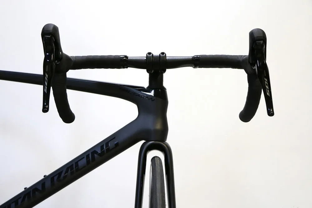 TITAN RACING Valerian Carbon Comp (2025)