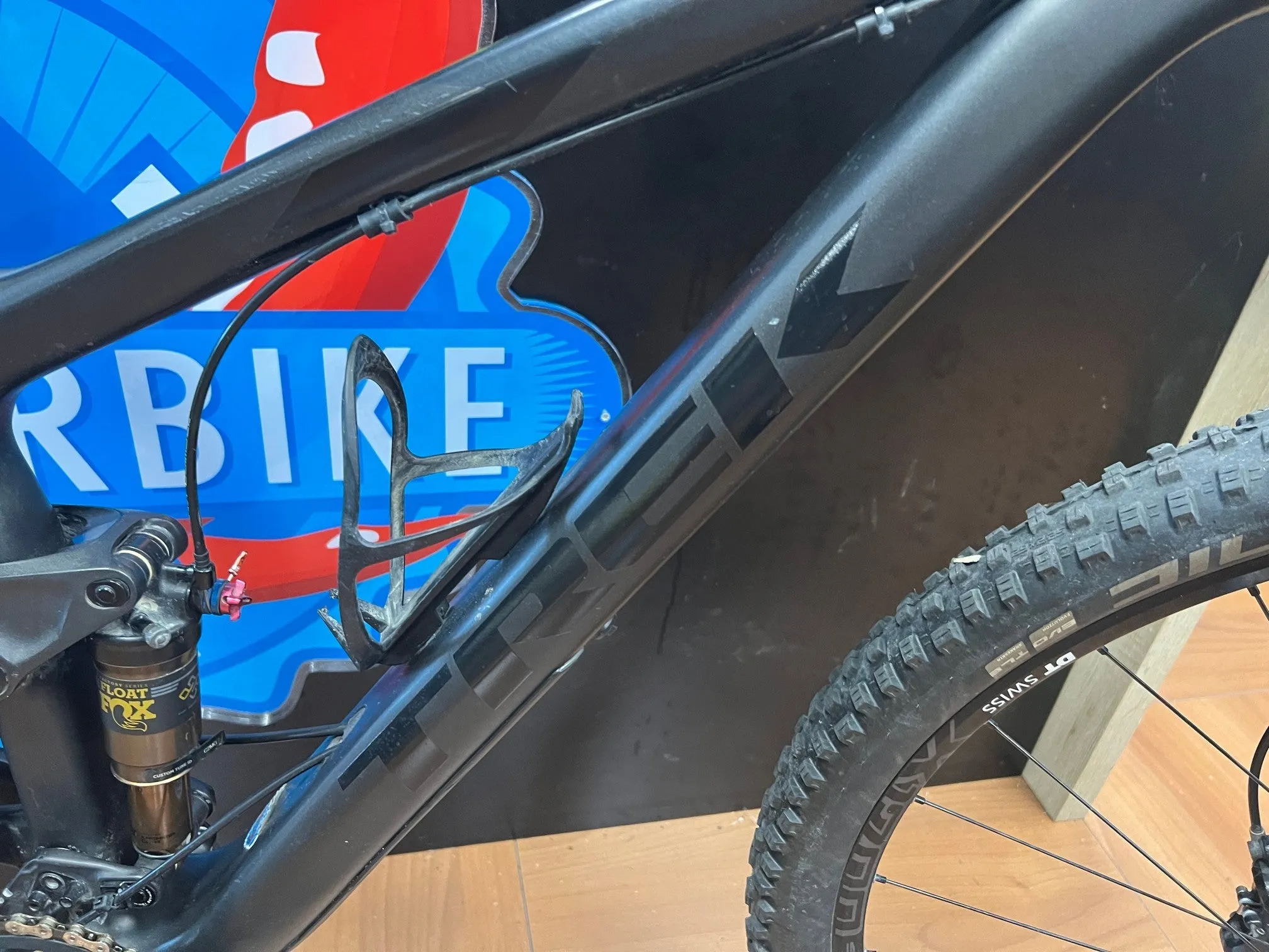 Trek Top Fuel 9.8 SL 2018 - Sram GX 12sp - DT Swiss X1700 Spline