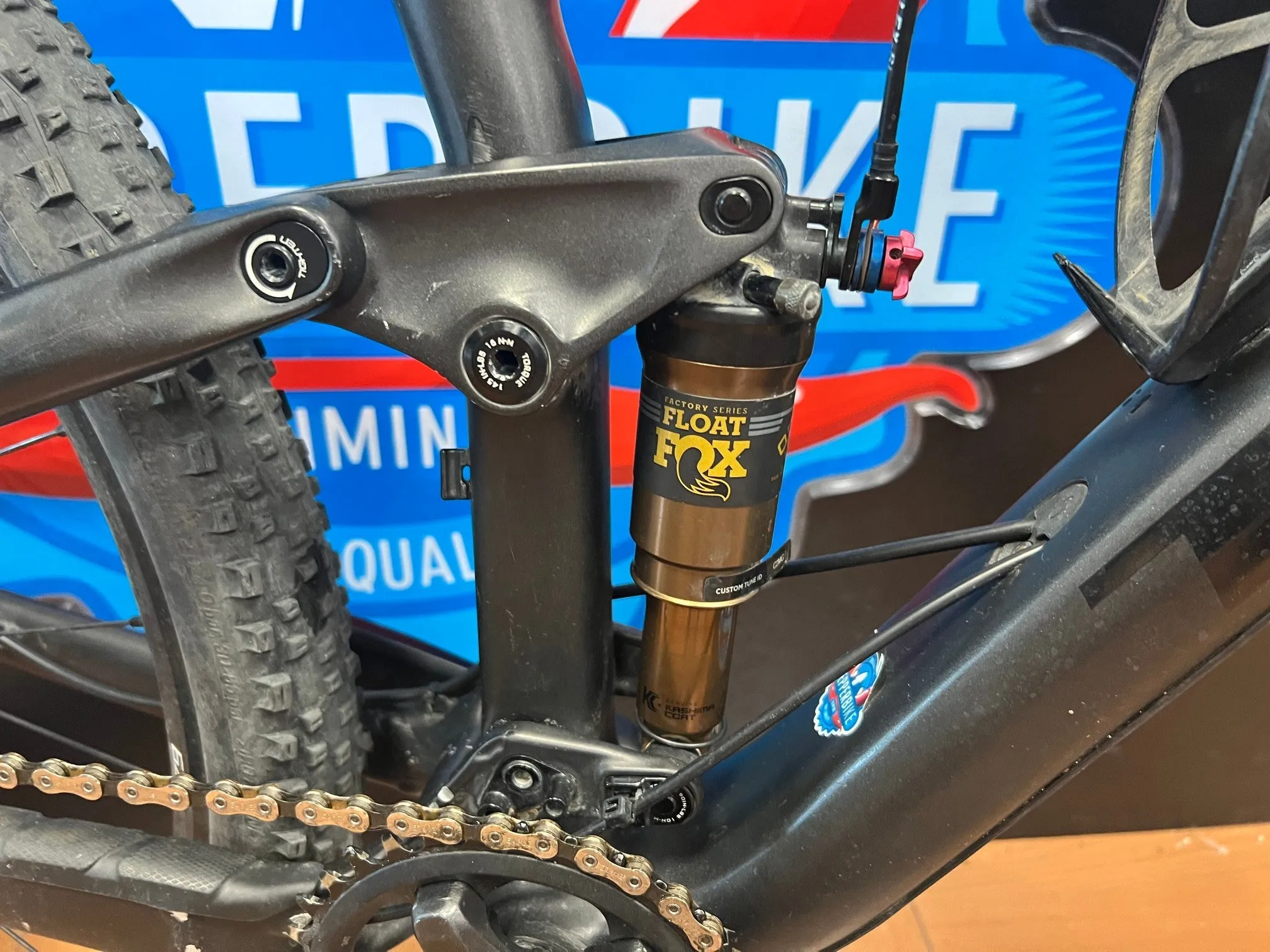 Trek Top Fuel 9.8 SL 2018 - Sram GX 12sp - DT Swiss X1700 Spline