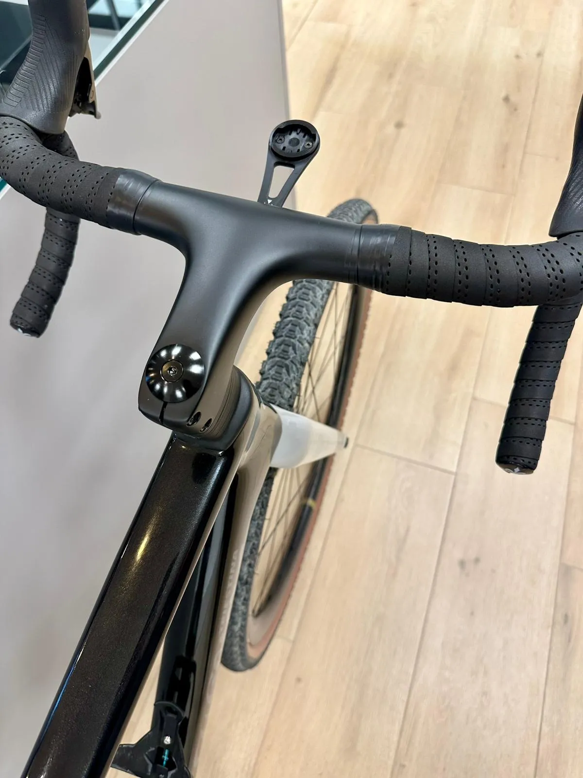 Wilier Rave SL 2025 - Sram Rival XPLR AXS D2 1x12sp - Miche Graff Allroad