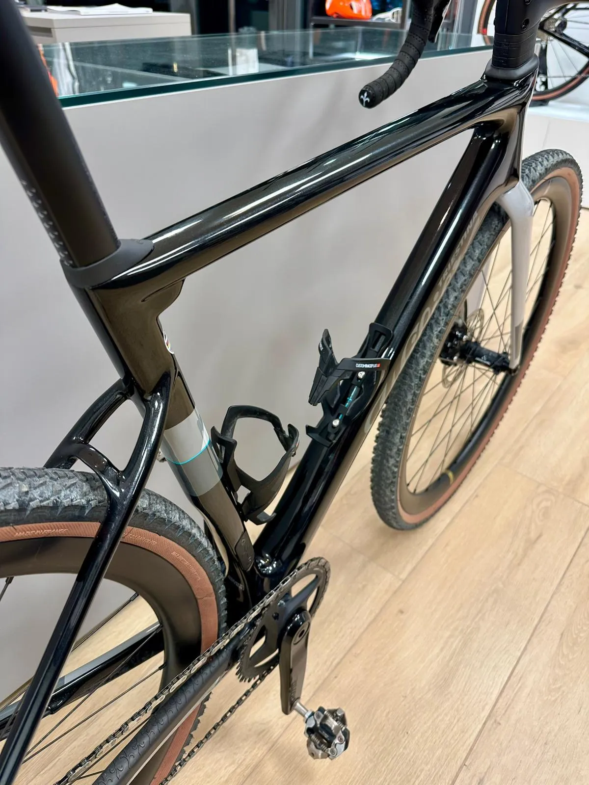 Wilier Rave SL 2025 - Sram Rival XPLR AXS D2 1x12sp - Miche Graff Allroad