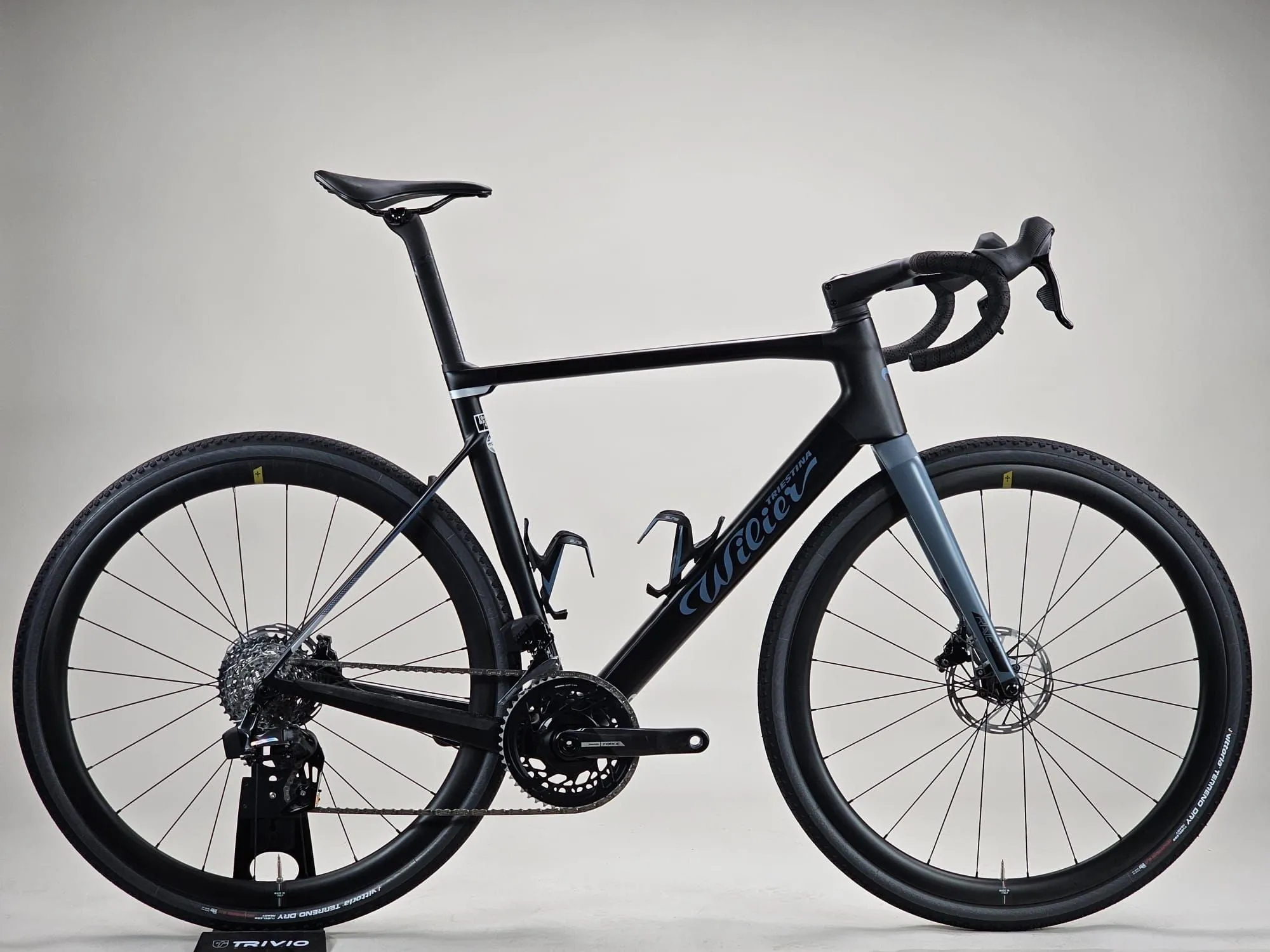Wilier Rave SLR 2024 - Sram Force AXS 2x12sp - Wilier SLR KC